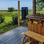 In With Sauna *